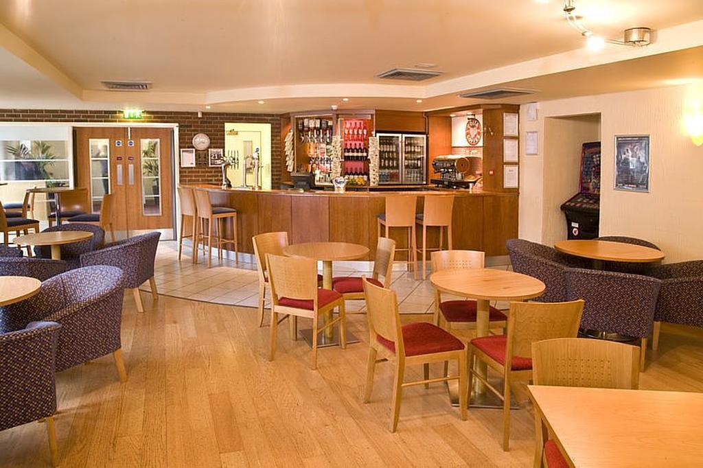 Premier Inn London Elstree / Borehamwood Hotel Exterior foto