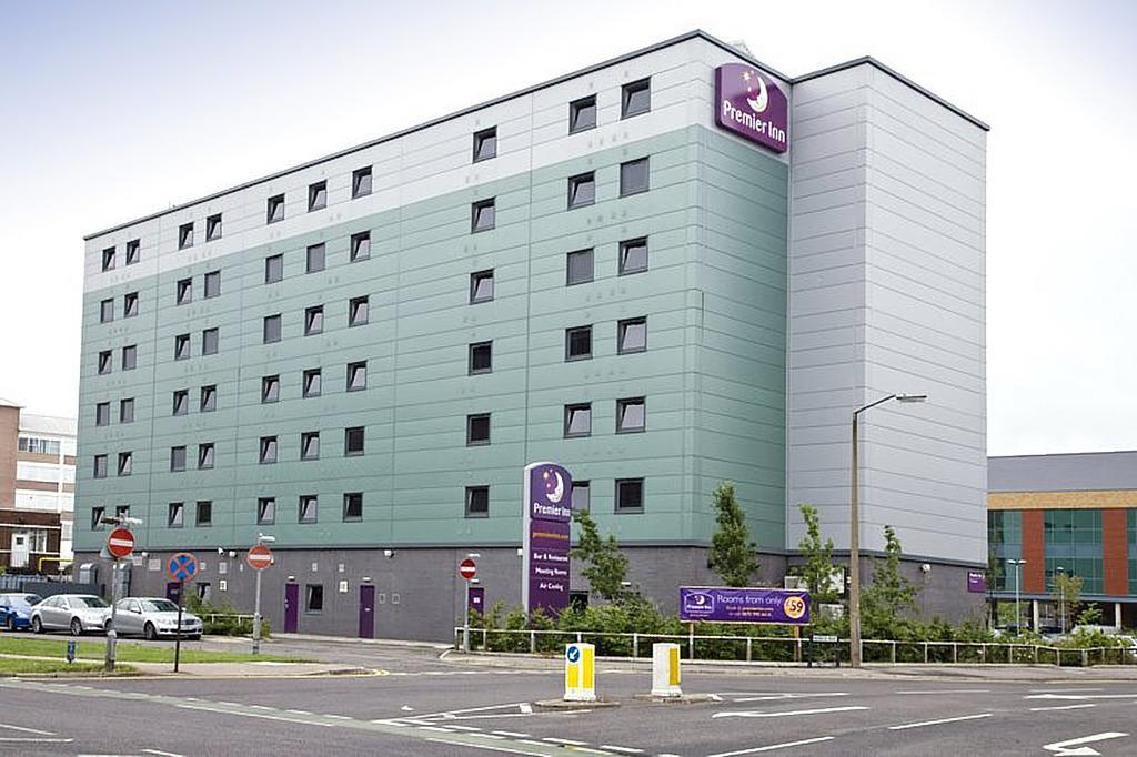 Premier Inn London Elstree / Borehamwood Hotel Exterior foto